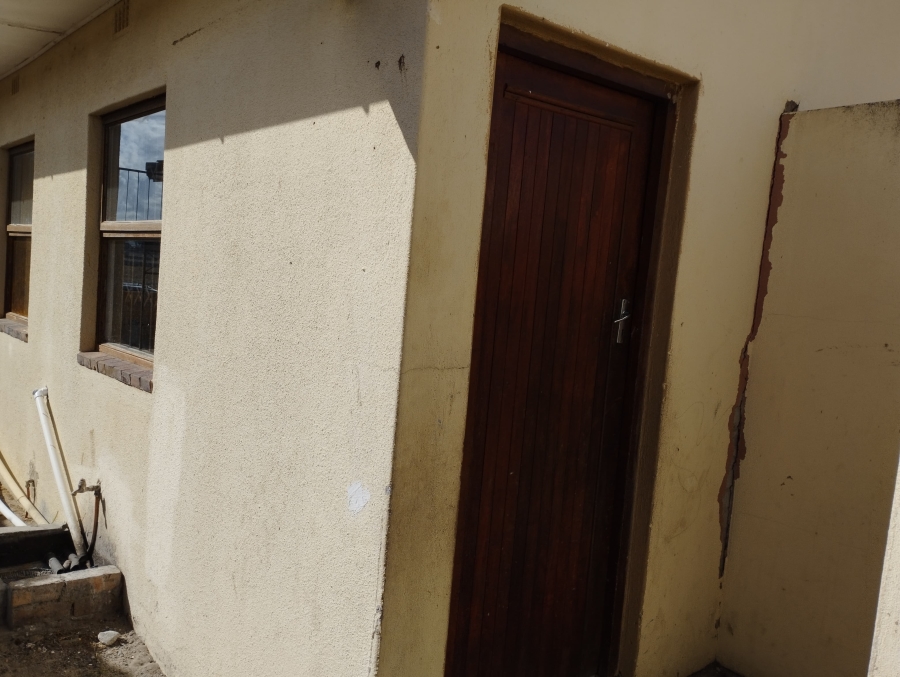 10 Bedroom Property for Sale in Oakdene Western Cape